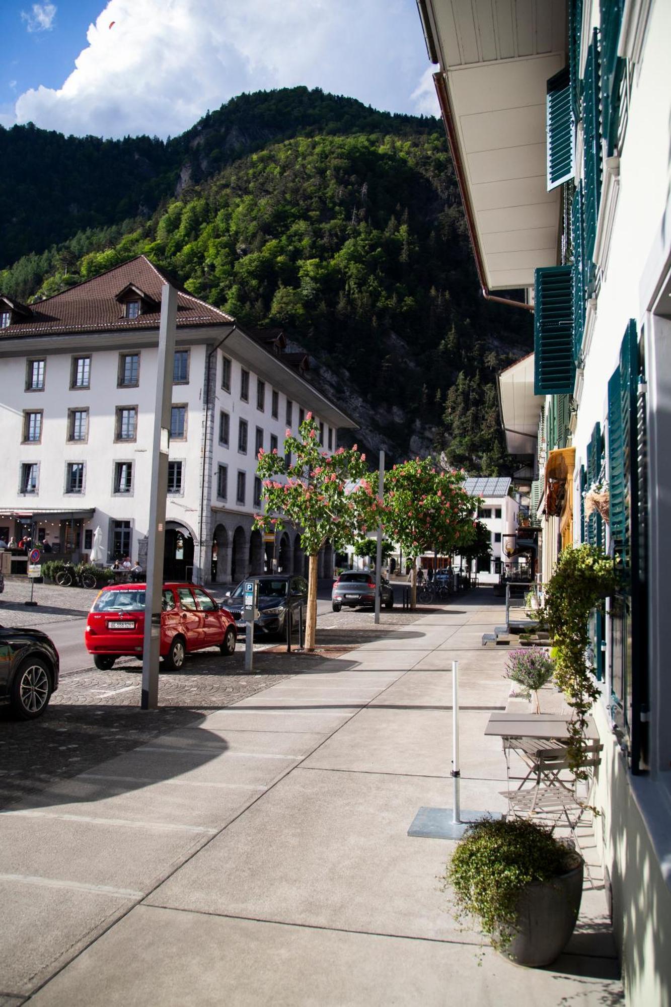 Nimbuzzz Apartments Unterseen Exterior foto