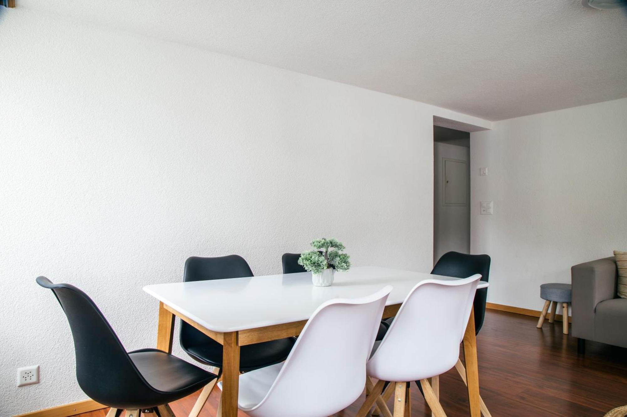 Nimbuzzz Apartments Unterseen Quarto foto